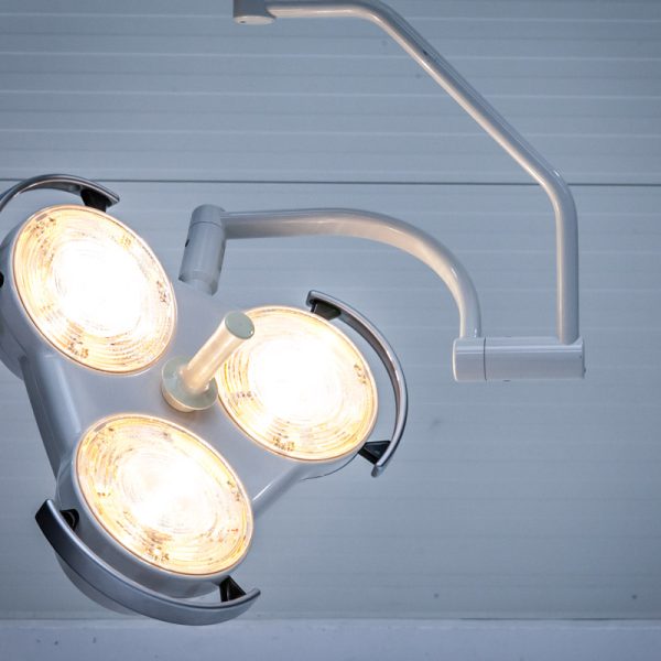Heraeus Hanaulux 2003 Lampa Operacyjna