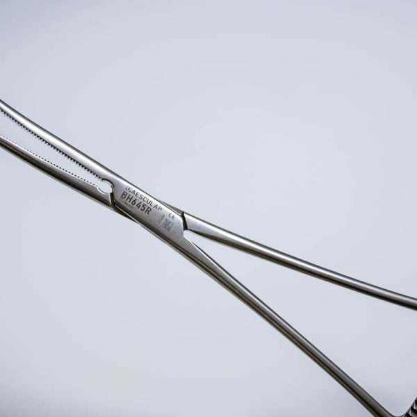 Kleszczyki naczyniowe Aescular BH645R 18 cm zagięte (31/12)