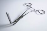 Kleszczyki atraumatyczne Stille 15 cm zakrzywione (31/31) - Arestomed