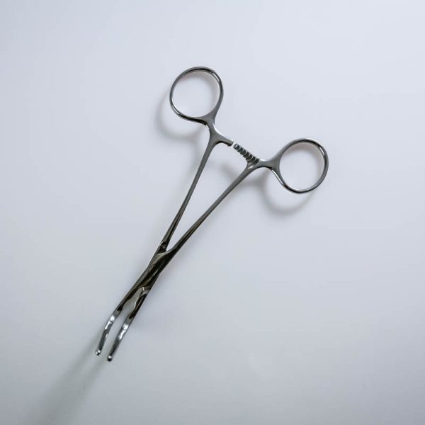 Kleszczyki atraumatyczne Stille 15 cm zakrzywione (31/31) - Arestomed