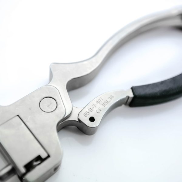 Ekstraktor do implantu kolana MIS Triathlon Stryker (3/88) - Arestomed