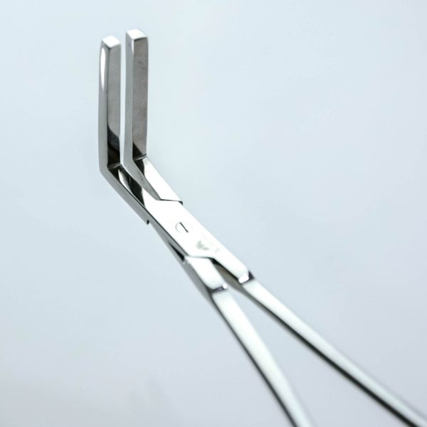 Kleszczyki zaciskowe gładkie 18 cm (27/13) Zagięte - Arestomed