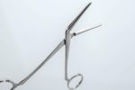 Kleszczyki zaciskowe gładkie 14 cm Zagięte (27/79) - Arestomed