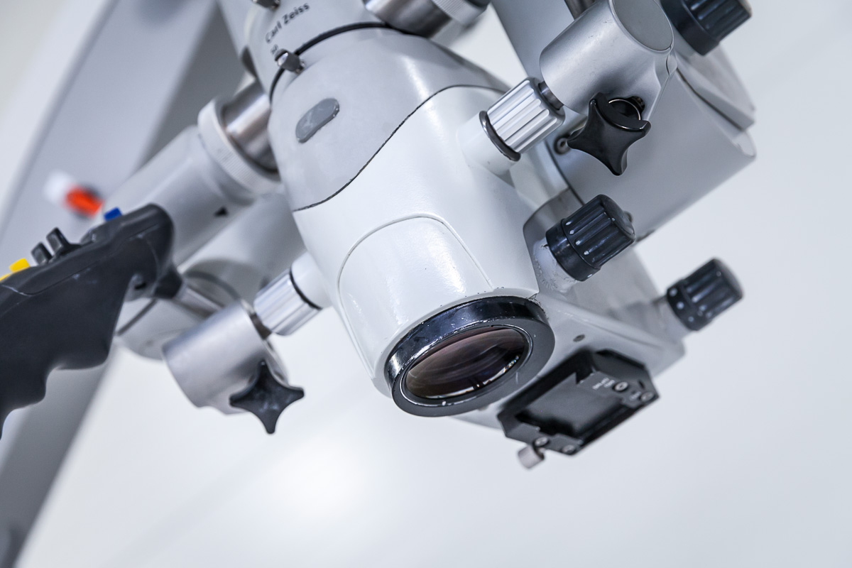 Zeiss OPMI Sensera Mikroskop Operacyjny Laryngologiczny