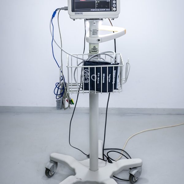 Philips Suresigns VM4 Kardiomonitor EKG