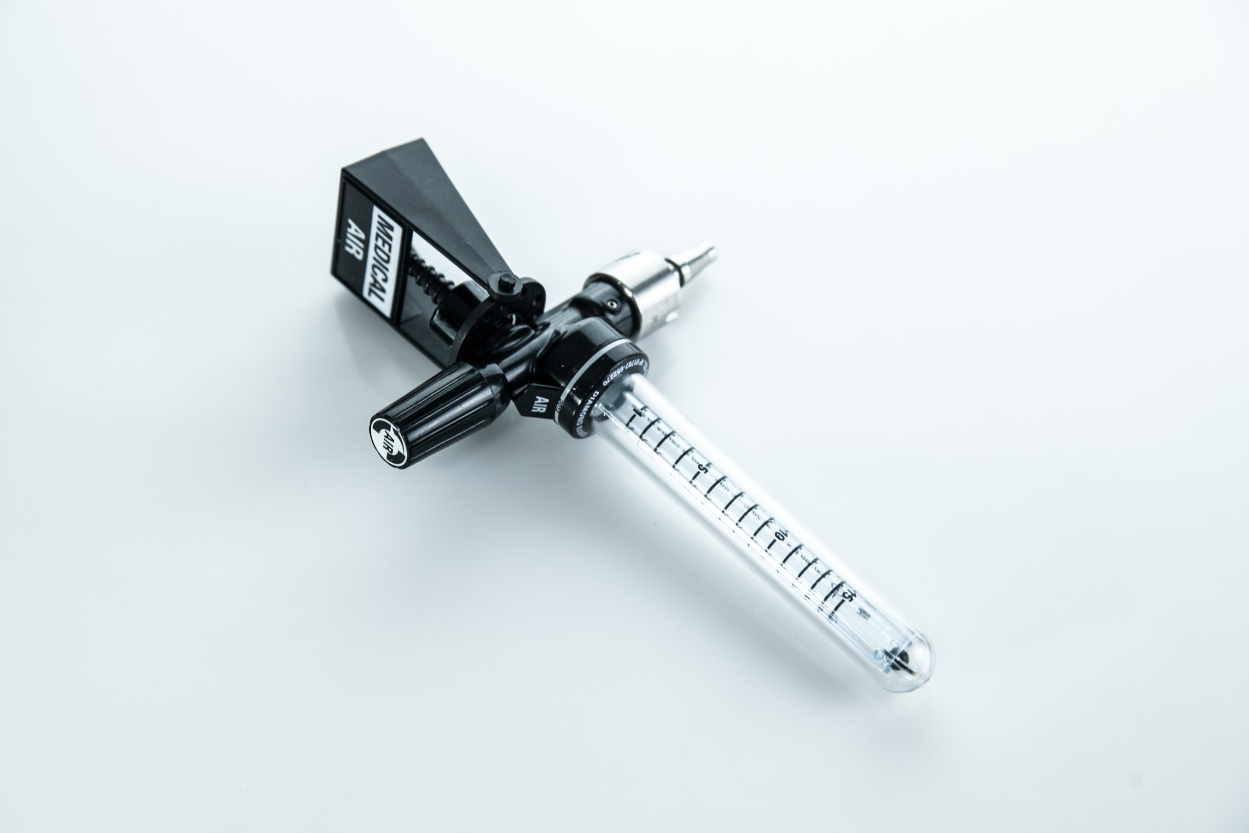 240320-27 Therapy Equipment Przepływomierz Jednorurowy Diamond Range 016406 Pojedynczy