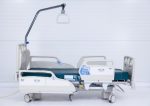 Hill-Rom AvantGuard 1600 Łóżko szpitalne OIOM + Szafka Przyłóżkowa Volker Dwustronna ze Stolikiem Zestaw