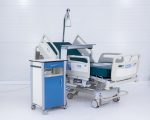 Hill-Rom AvantGuard 1600 Łóżko szpitalne OIOM + Szafka Przyłóżkowa Volker Dwustronna ze Stolikiem Zestaw