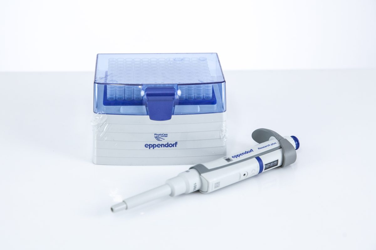 Eppendorf Zestaw Pipetor 100-1000uL z końcówkami Nowy