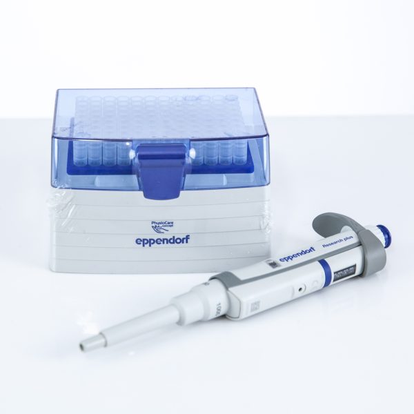 Eppendorf Zestaw Pipetor 100-1000uL z końcówkami Nowy