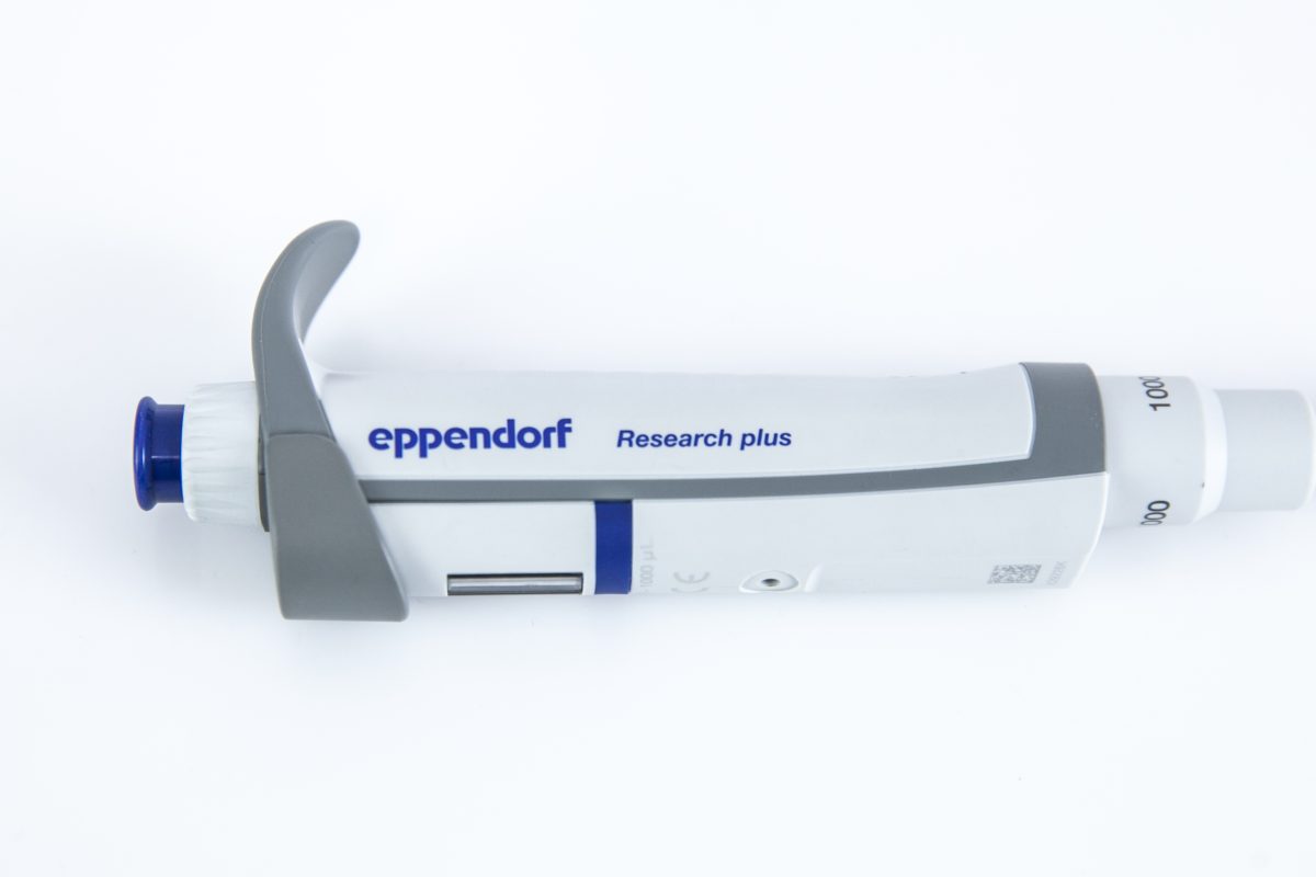 Eppendorf Zestaw Pipetor 100-1000uL z końcówkami Nowy