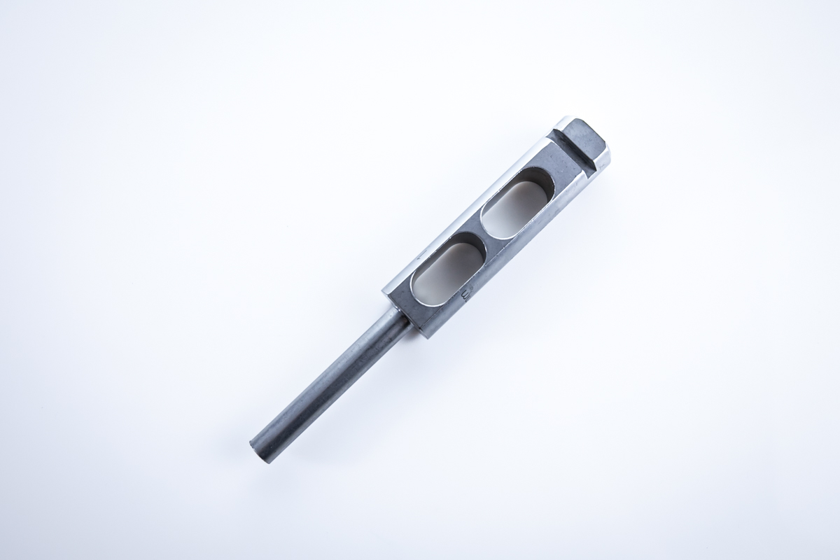 240716-25 Smith & Nephew Podbijak Piszczelowy 11 mm (91/6)
