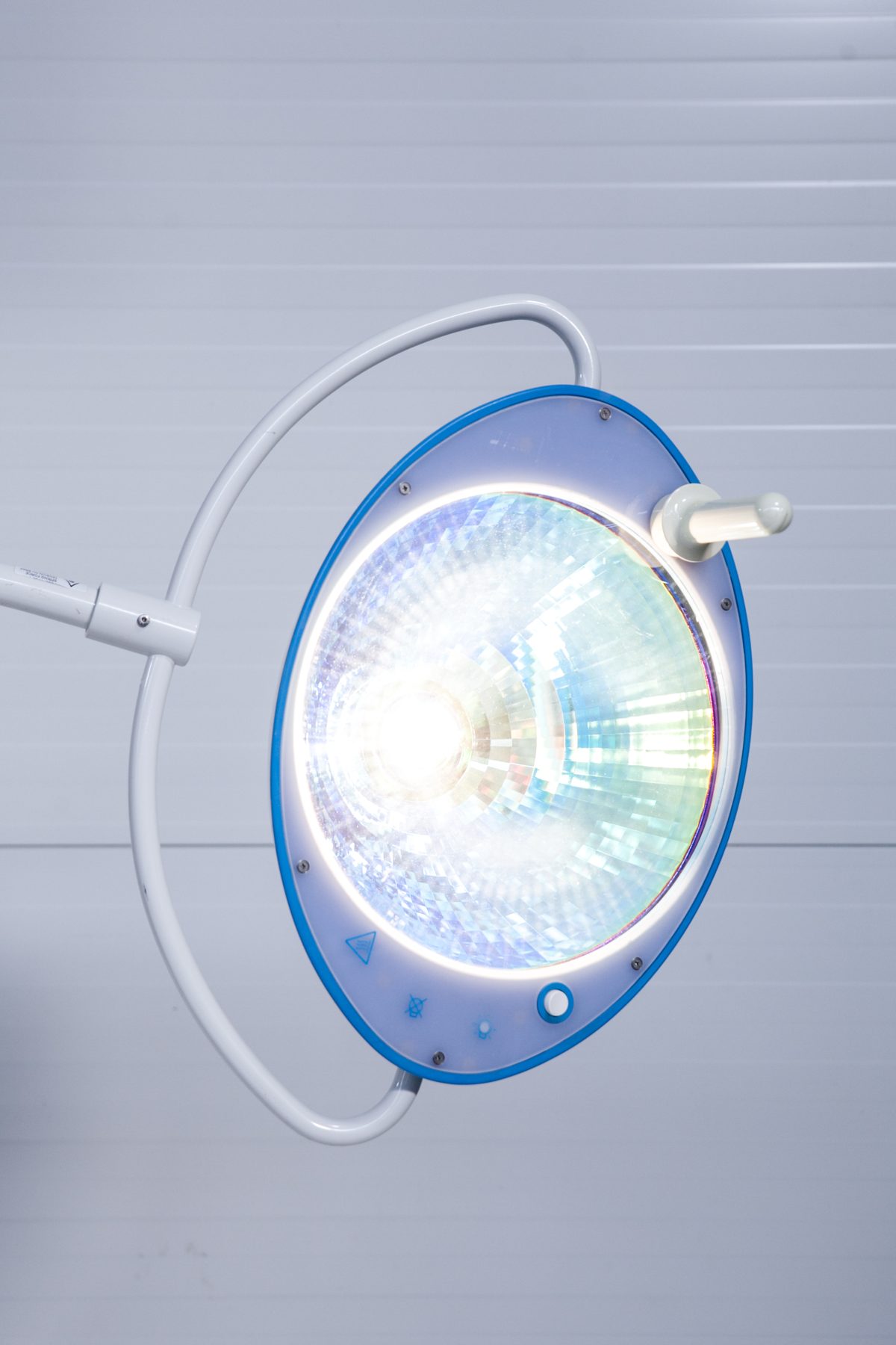 Hanaulux Blue 80 Heraeus Lampa Ścienna Operacyjna Zabiegowa