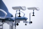Akron Streamline Gynae 3 Deluxe Fotel Ginekologiczny ze Sterownikiem Nożnym Mobilny