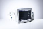 Fukuda Denshi DS-8500 Dynascope Monitor Pacjenta z Ramieniem