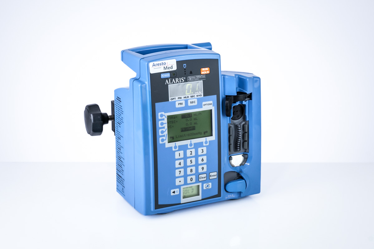 9ecc873481e3a081659e7586c7657186.jpg Cardinal Health Alaris Signature Edition Pompa Infuzyjna - obrazek 1