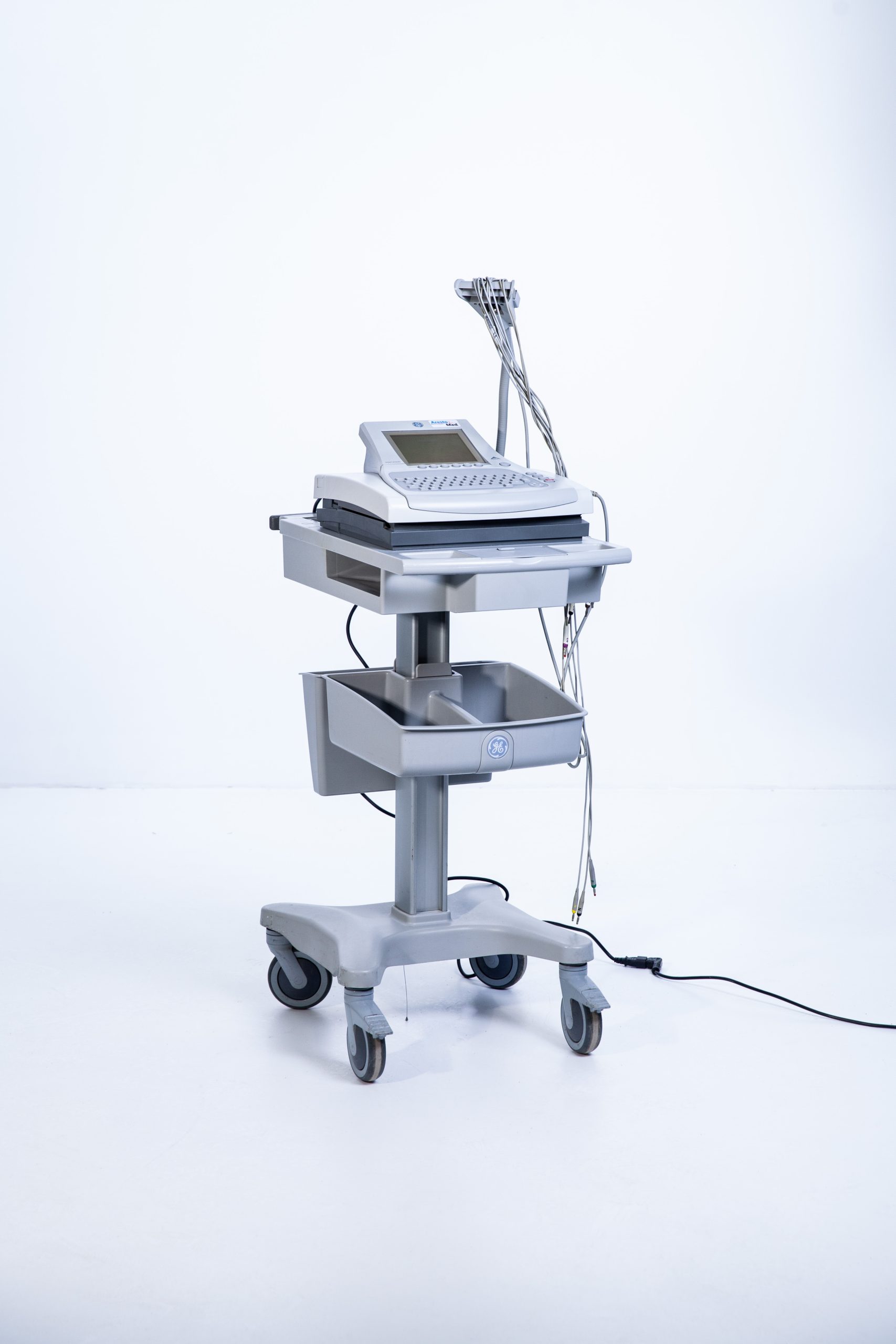 5e3ad3539aad38a19aef8c2279935d6a.jpg GE Healthcare MAC 3500 EKG Elektrokardiograf (2) - obrazek 1